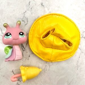LPS Littlest Pet Shop Pairs #128 Snail and Accessories Partial Set Umbrella Hat